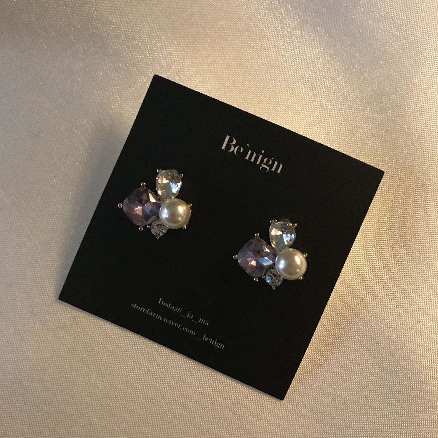 <b><p>Violet earring 8 species Alrgy preventn Woman</p></b><b><p>バイオレット イヤリング 8種 アレルギー対策 女性 紫</p></b><br /><br /><p align='center'>