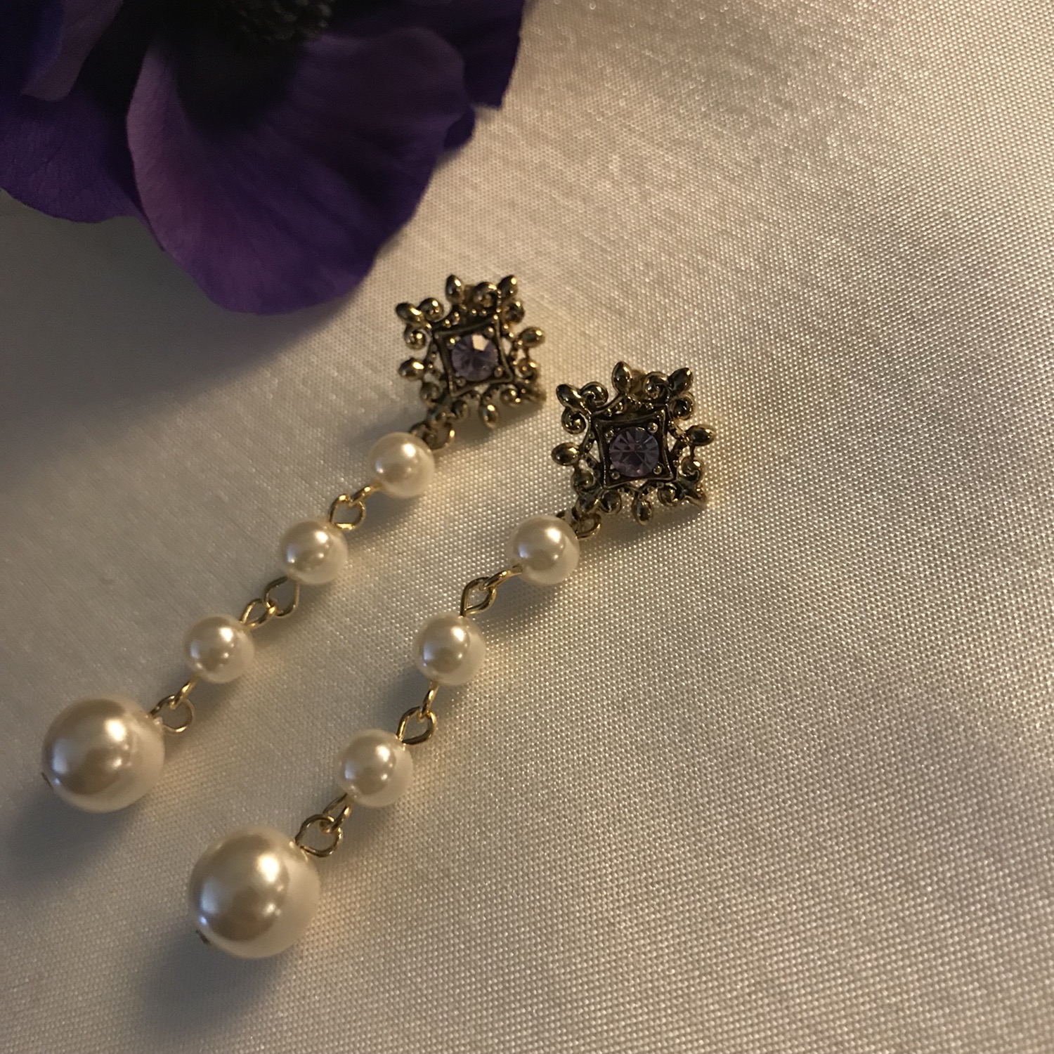 <b><p>Violet earring 8 species Alrgy preventn Woman</p></b><b><p>バイオレット イヤリング 8種 アレルギー対策 女性 紫</p></b><br /><br /><p align='center'>