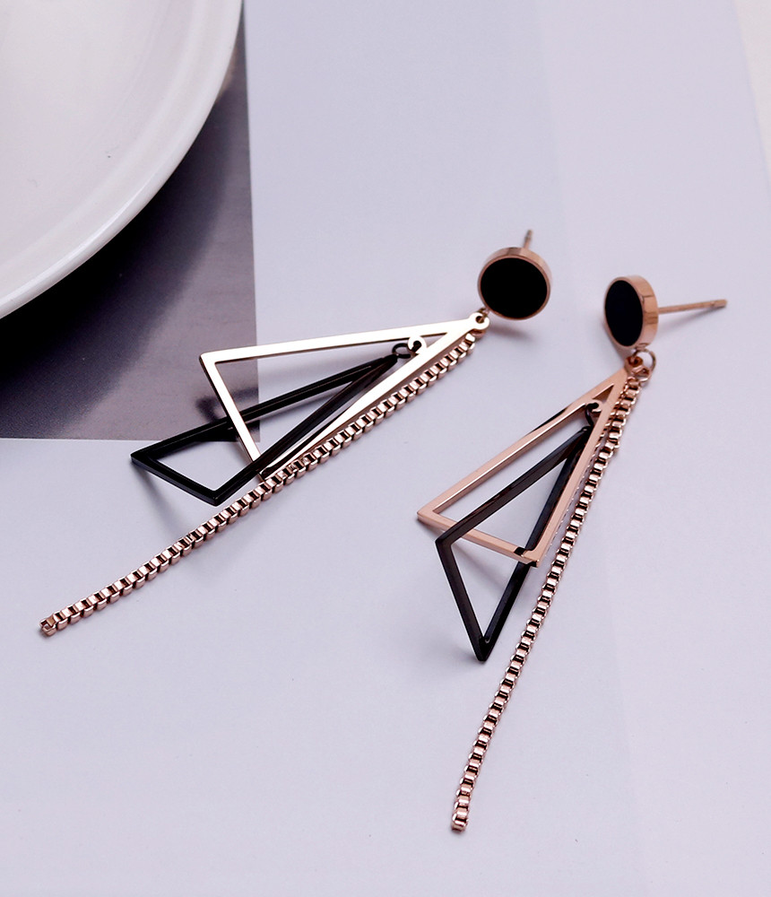 <b><p>Ohnet Surge Steel earring titanium sless</p></b><b><p>オネット 書かれているカールスチール イヤリング チタン ステンレス モダンな シックな</p></b><br /><br /><p align='center'>