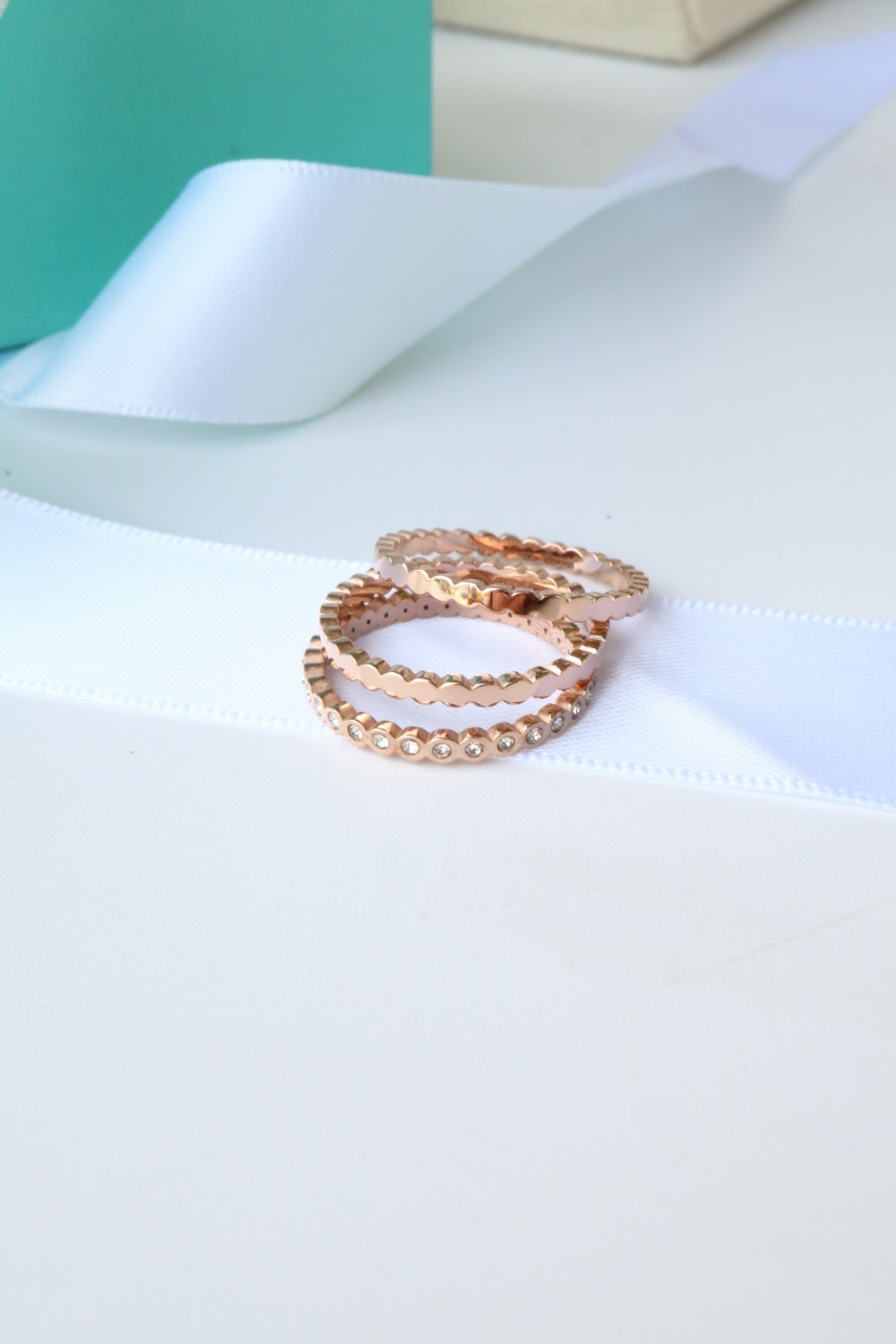 <b><p>titanium race Three Set Cubic point rg Sue</p></b><b><p>チタン レース 3つの セット キュービック ポイント リング 書かれているカールスチール</p></b><br /><br /><p align='center'>