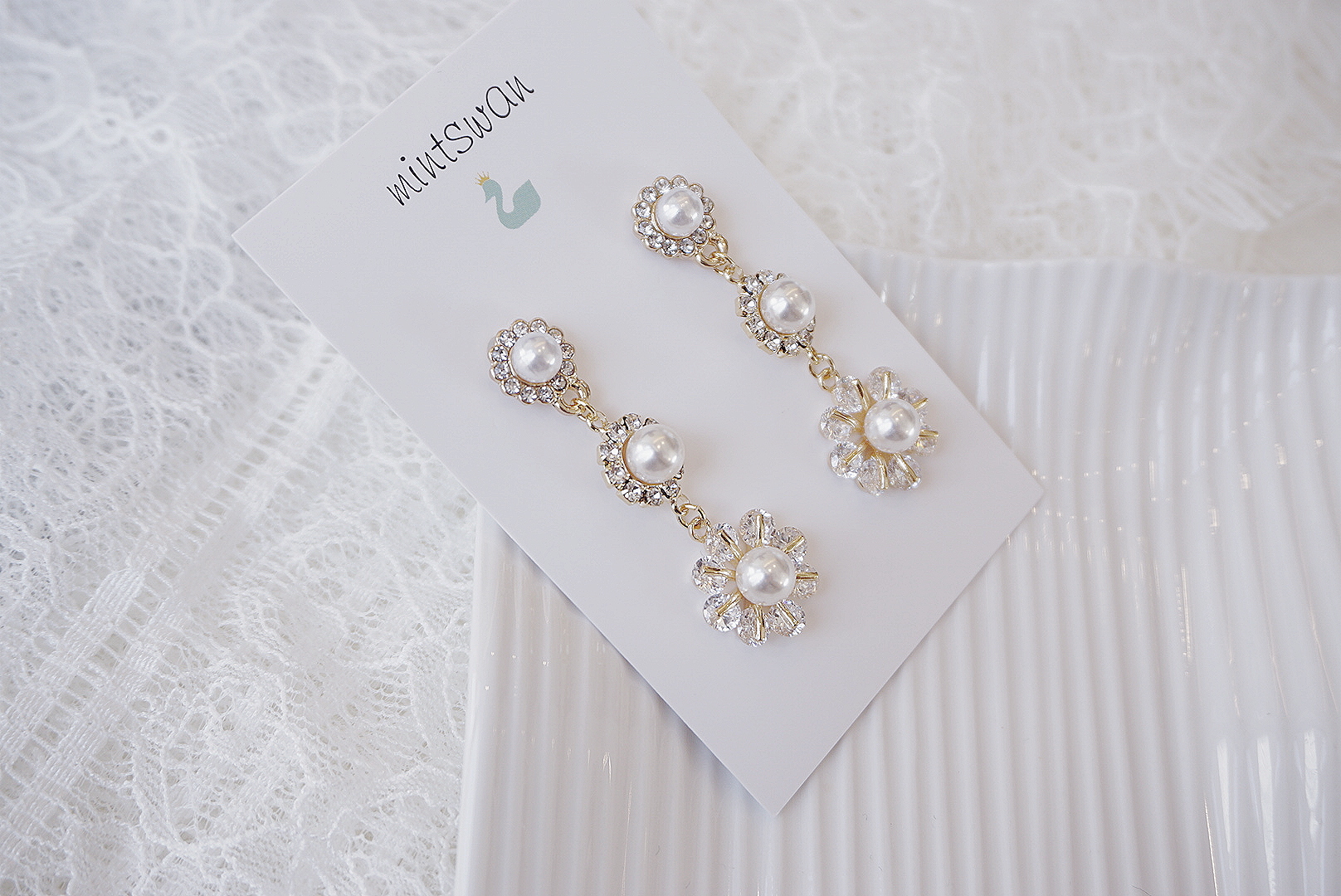 <b><p>wedding flor Pearl Drop Tnties women Daily</p></b><b><p>ウェディング フラワー 真珠 ドロップ イヤリ 20代の女性 デイリーコーネート</p></b><br /><br /><p align='center'>