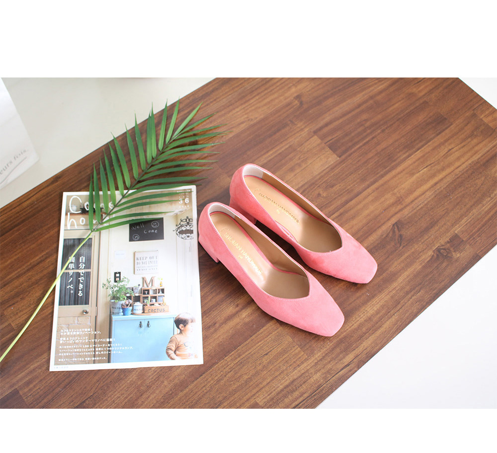 <b><p>Spring new arval Sque nose sde Middle Hill</p></b><b><p>春身上 正方形の鼻 スエード ミドルヒール パンプス 韓国語 7カラー 5cm 女性の靴</p></b><br /><br /><p align='center'>