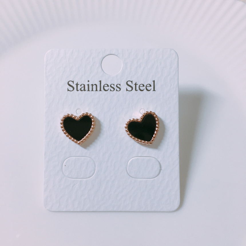 <b><p>Luce Surge Onyx Heart Erings LKJ1167 attractive</p></b><b><p>ルーチェ 書かれているカールオニキスハートピアス LKJ1167 魅力的な ゴクォル</p></b><br /><br /><p align='center'>