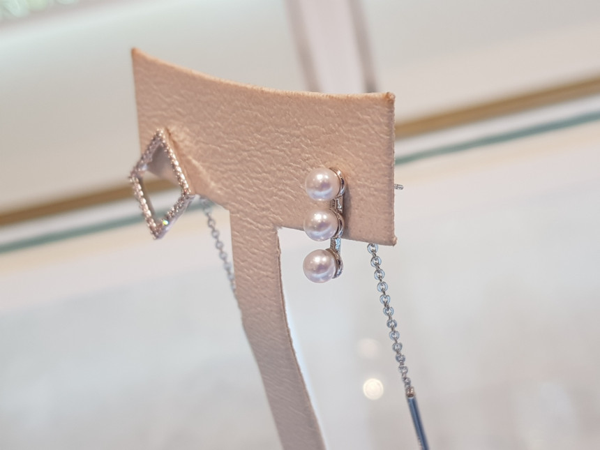 <b><p>Eileen square Pel Drop Erings AJBE2486</p></b><b><p>アイリーン スクエア パールドロップイヤリングAJBE2486</p></b><br /><br /><p align='center'>