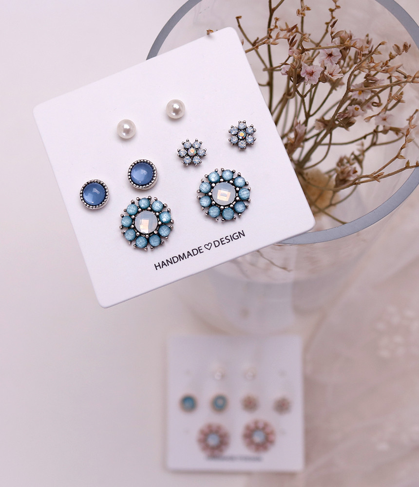 <b><p>Daikoji 8 eces Set earrings Full of love</p></b><b><p>デイ浩二 8ピース セットピアス 愛に満ち シンプルリ キュートなデザイン 生気溌剌</p></b><br /><br /><p align='center'>