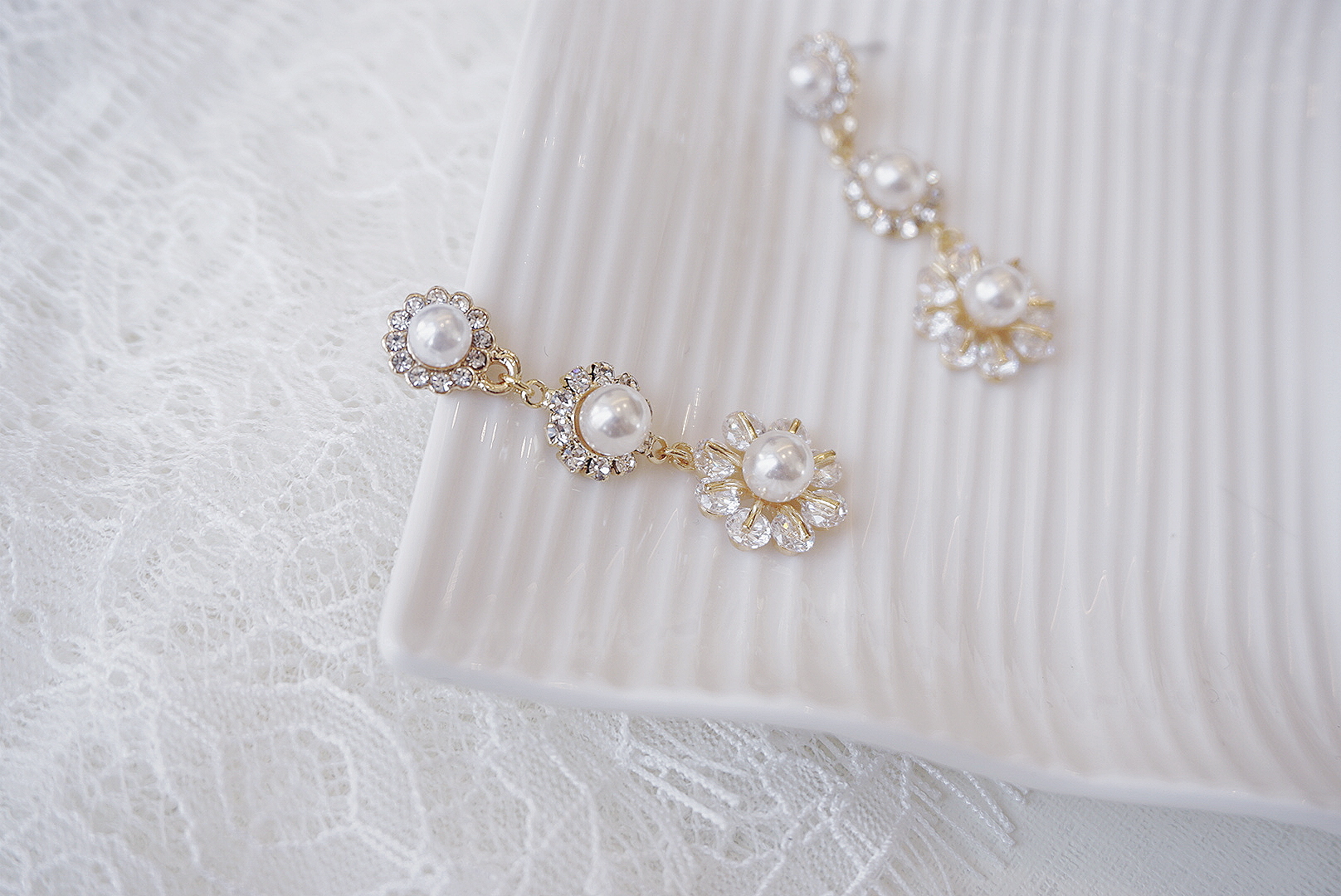 <b><p>wedding flor Pearl Drop Tnties women Daily</p></b><b><p>ウェディング フラワー 真珠 ドロップ イヤリ 20代の女性 デイリーコーネート</p></b><br /><br /><p align='center'>