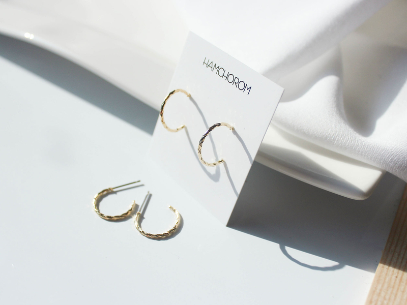 <b><p>Surge bas earring shopp mall handde We ceremony</p></b><b><p>書かれているカール ベーシック イヤリング ショッピモ ハンドメイド 結婚式 様々なコーディネートル</p></b><br /><br /><p align='center'>