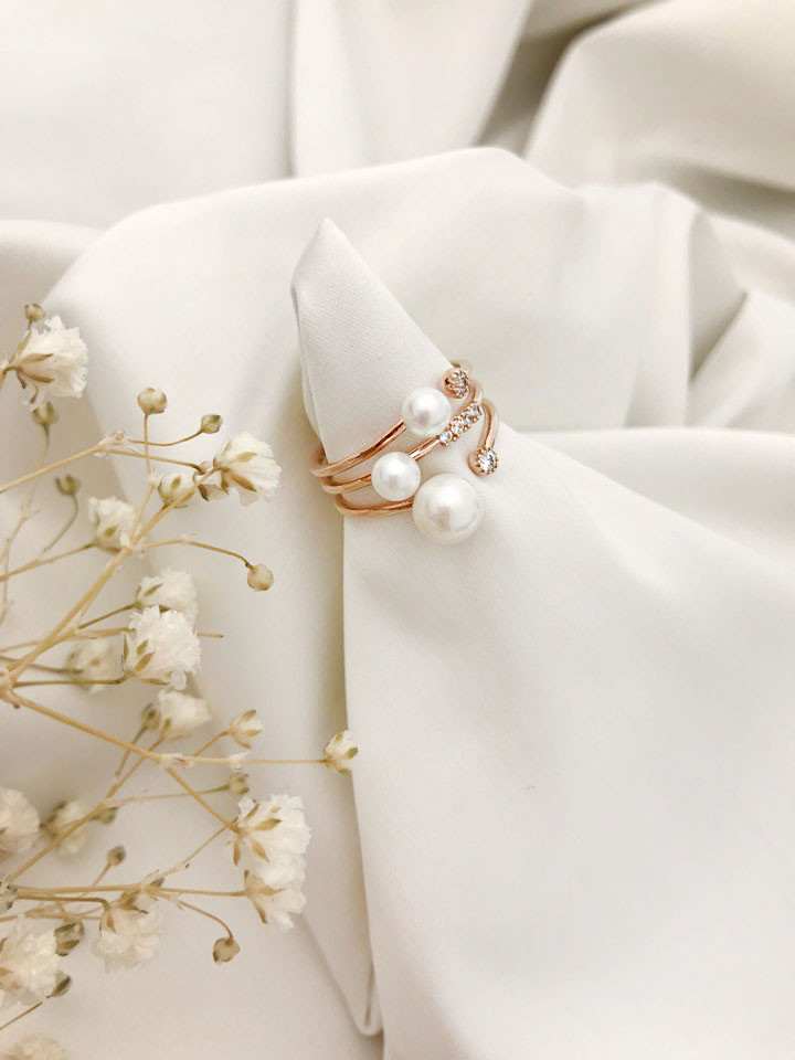 <b><p>Prl pnt All silver rg female Luxury roic</p></b><b><p>真珠 ポイント オールシルバー リング 女性 高級感 ロマンチック ゴド 女神スタイル</p></b><br /><br /><p align='center'>