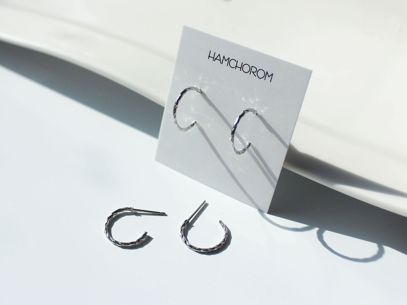 <b><p>Surge bas earring shopp mall handde We ceremony</p></b><b><p>書かれているカール ベーシック イヤリング ショッピモ ハンドメイド 結婚式 様々なコーディネートル</p></b><br /><br /><p align='center'>