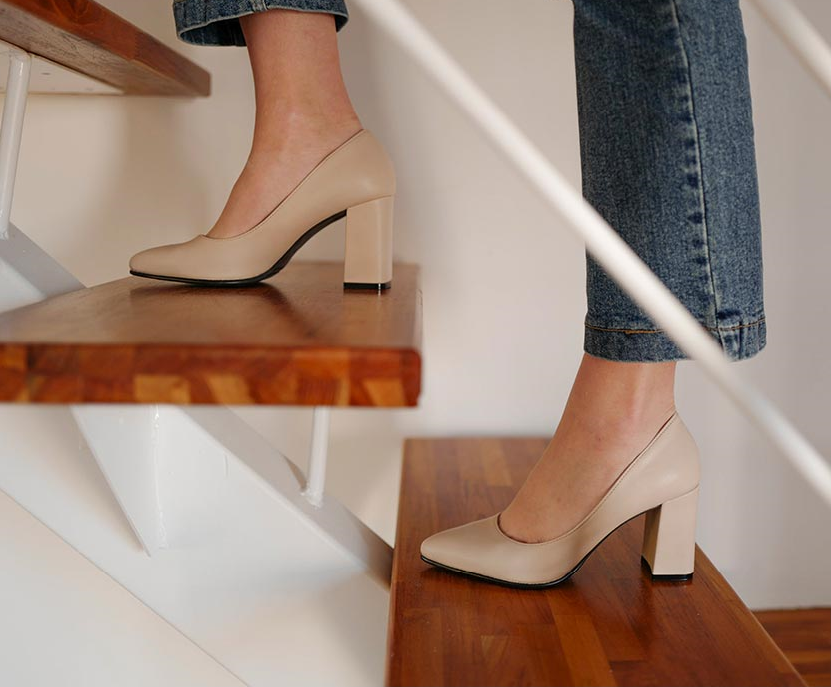 <b><p>Korean 8cm Stiletto The pump Pointed nose</p></b><b><p>韓国語 8cm スティレット 厚底 パンプス 最高の鼻 ミドルヒール baling_2</p></b><br /><br /><p align='center'>