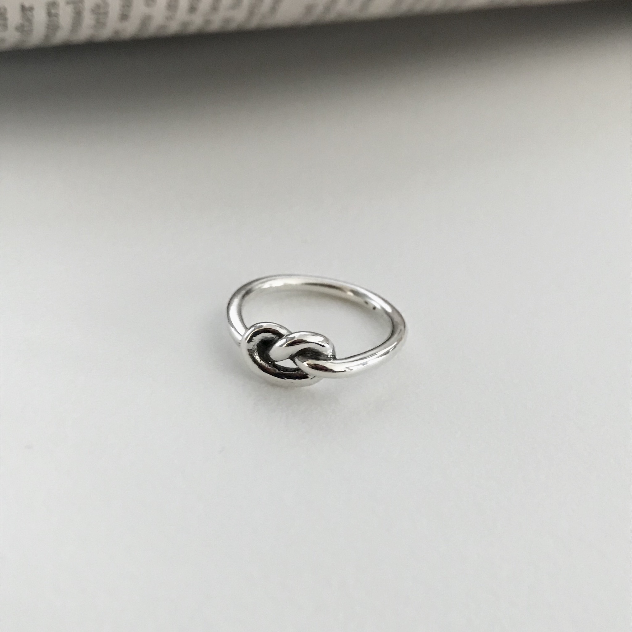 <b><p>silver 925 paint heart Pretzel knot kk rg</p></b><b><p>シルバー 925 油絵 ハート プレッツェル 結び目 ねじれ リング ポイント 友情</p></b><br /><br /><p align='center'>