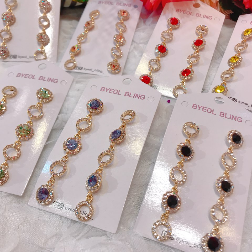 <b><p>A fox Cubic Drop earring Faster ims Lovely</p></b><b><p>ビクセン キュービック ドロップ イヤリング 萌えアイテム ラブリーな ポイント</p></b><br /><br /><p align='center'>