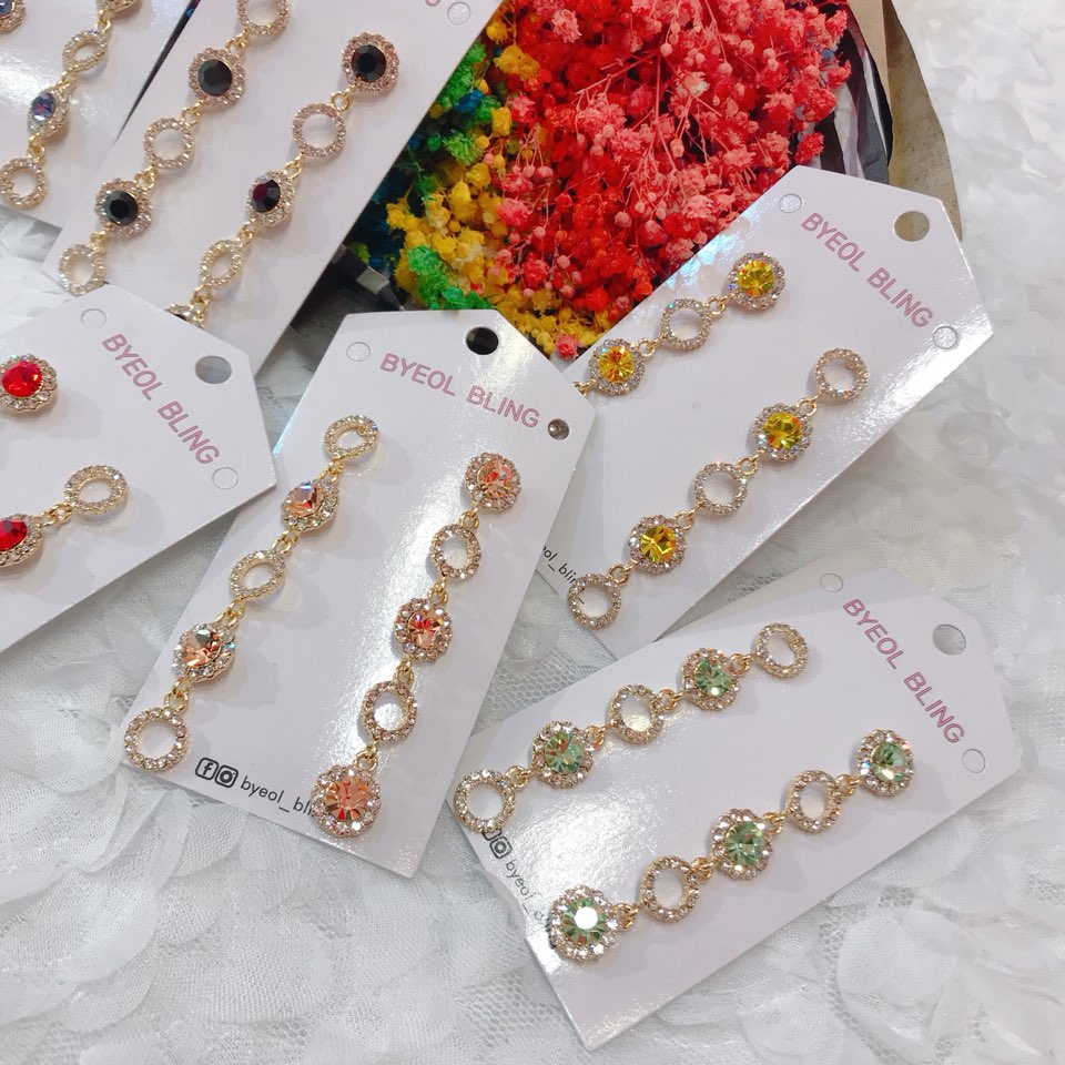 <b><p>A fox Cubic Drop earring Faster ims Lovely</p></b><b><p>ビクセン キュービック ドロップ イヤリング 萌えアイテム ラブリーな ポイント</p></b><br /><br /><p align='center'>