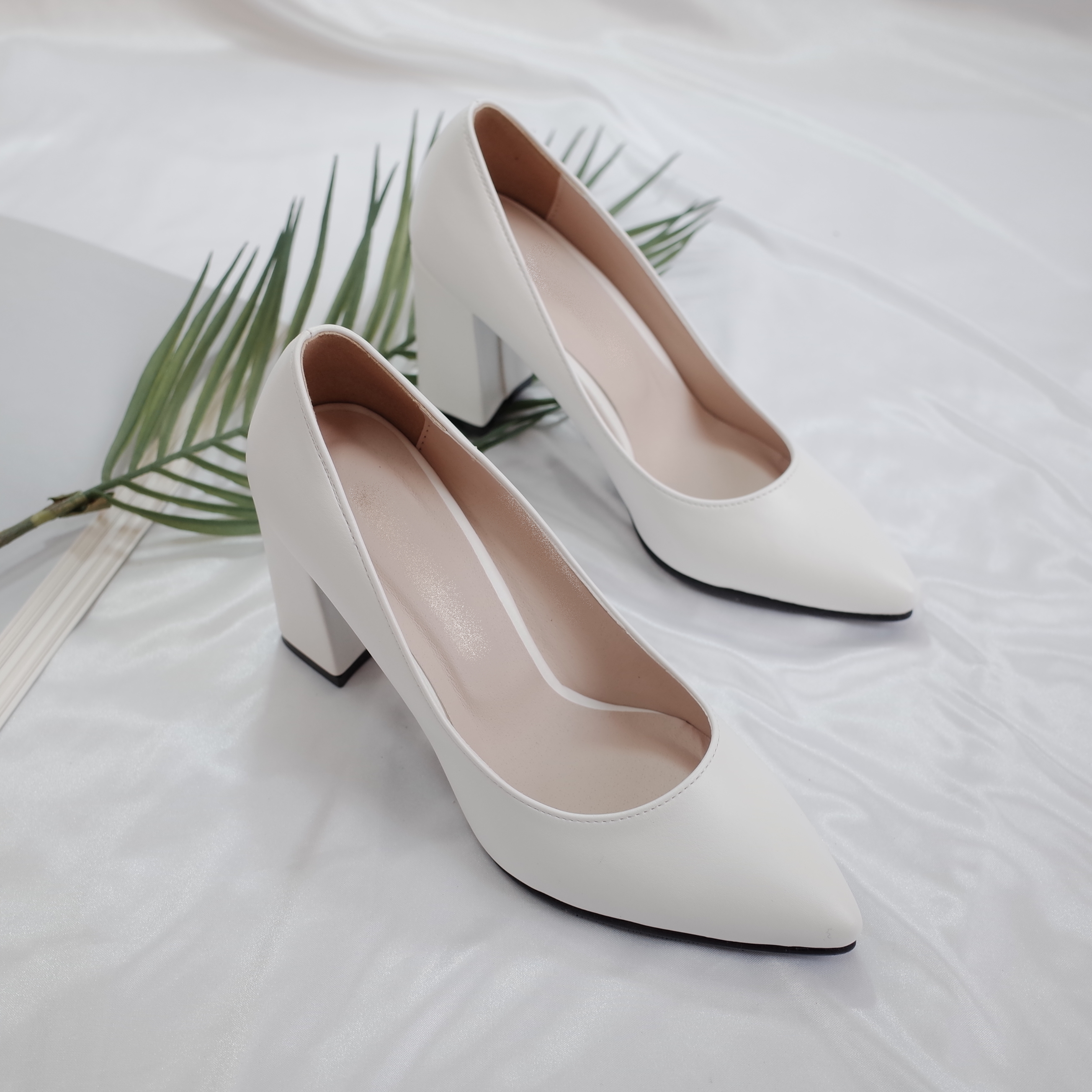 <b><p>Korean 8cm Stiletto The pump Pointed nose</p></b><b><p>韓国語 8cm スティレット 厚底 パンプス 最高の鼻 ミドルヒール baling_2</p></b><br /><br /><p align='center'>