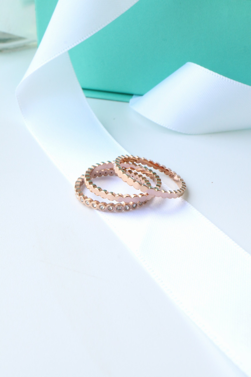 <b><p>titanium race Three Set Cubic point rg Sue</p></b><b><p>チタン レース 3つの セット キュービック ポイント リング 書かれているカールスチール</p></b><br /><br /><p align='center'>