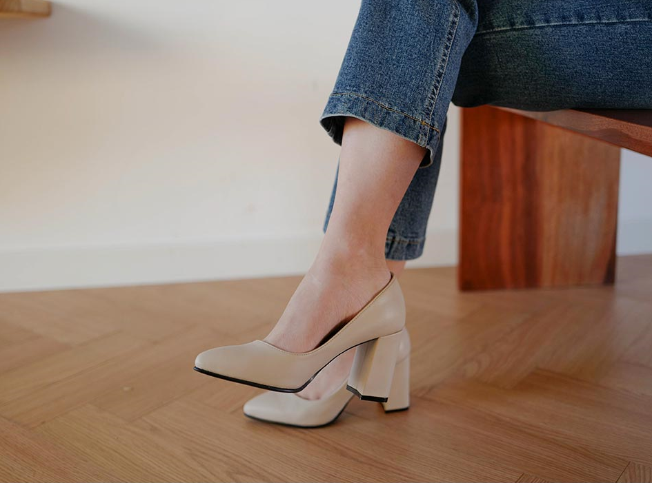 <b><p>Korean 8cm Stiletto The pump Pointed nose</p></b><b><p>韓国語 8cm スティレット 厚底 パンプス 最高の鼻 ミドルヒール baling_2</p></b><br /><br /><p align='center'>