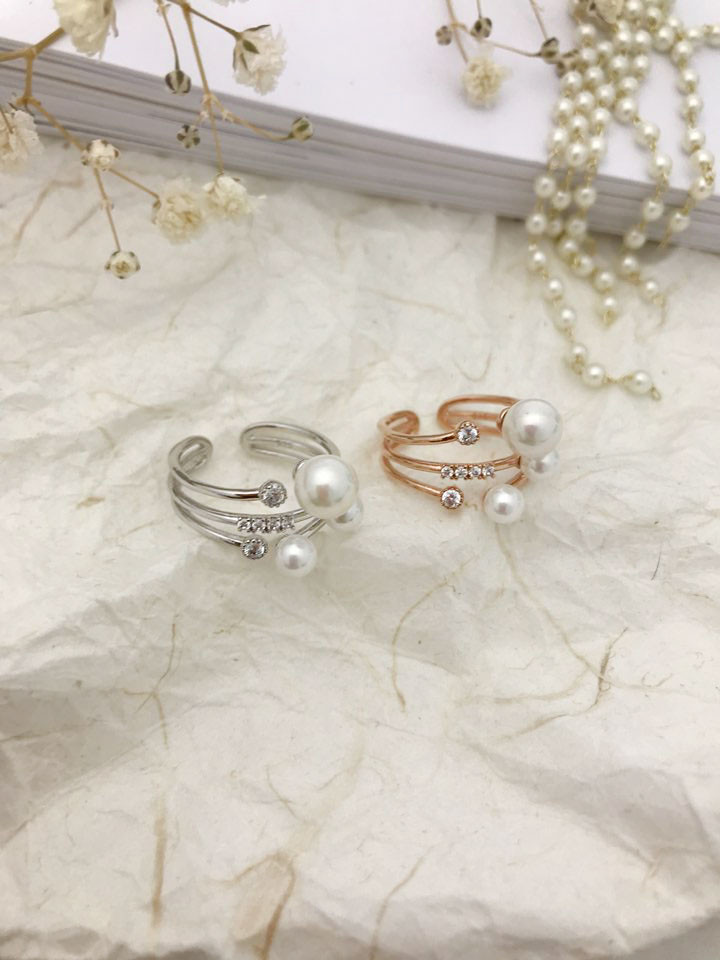 <b><p>Prl pnt All silver rg female Luxury roic</p></b><b><p>真珠 ポイント オールシルバー リング 女性 高級感 ロマンチック ゴド 女神スタイル</p></b><br /><br /><p align='center'>