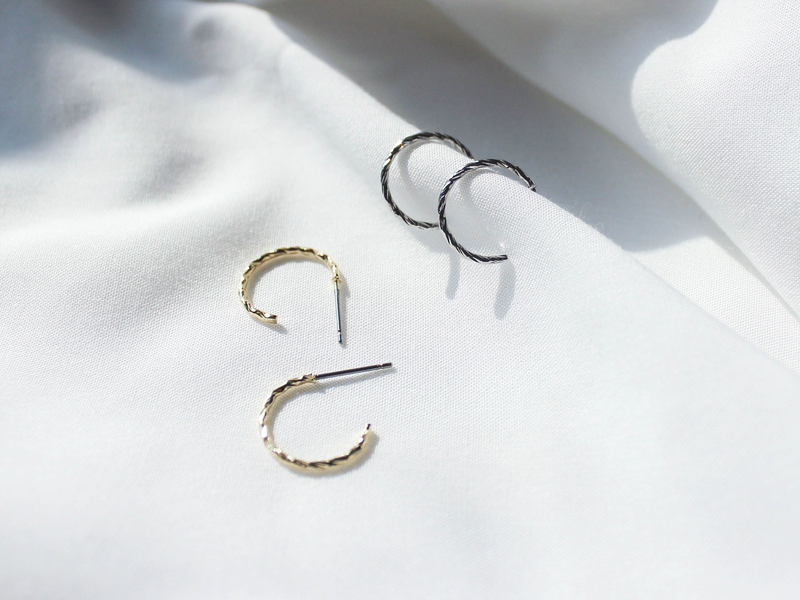 <b><p>Surge bas earring shopp mall handde We ceremony</p></b><b><p>書かれているカール ベーシック イヤリング ショッピモ ハンドメイド 結婚式 様々なコーディネートル</p></b><br /><br /><p align='center'>