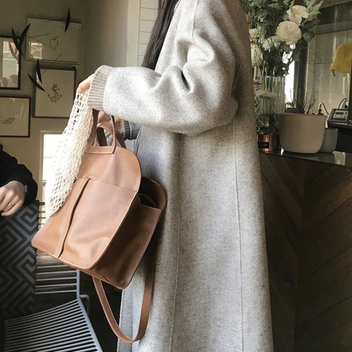 <b><p>Flat Base ckpack Sh oulder Scrch 플랫베이스 스가방</p></b><b><p>フラットベーストフバックスバッグス身上スベクスショルダーバッグスクロールトートバックplatbase</p></b><br /><br /><p align='center'>