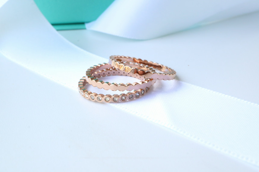 <b><p>titanium race Three Set Cubic point rg Sue</p></b><b><p>チタン レース 3つの セット キュービック ポイント リング 書かれているカールスチール</p></b><br /><br /><p align='center'>