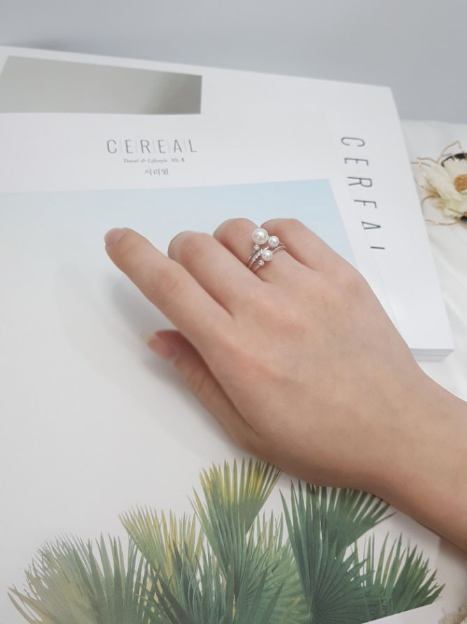 <b><p>Prl pnt All silver rg female Luxury roic</p></b><b><p>真珠 ポイント オールシルバー リング 女性 高級感 ロマンチック ゴド 女神スタイル</p></b><br /><br /><p align='center'>