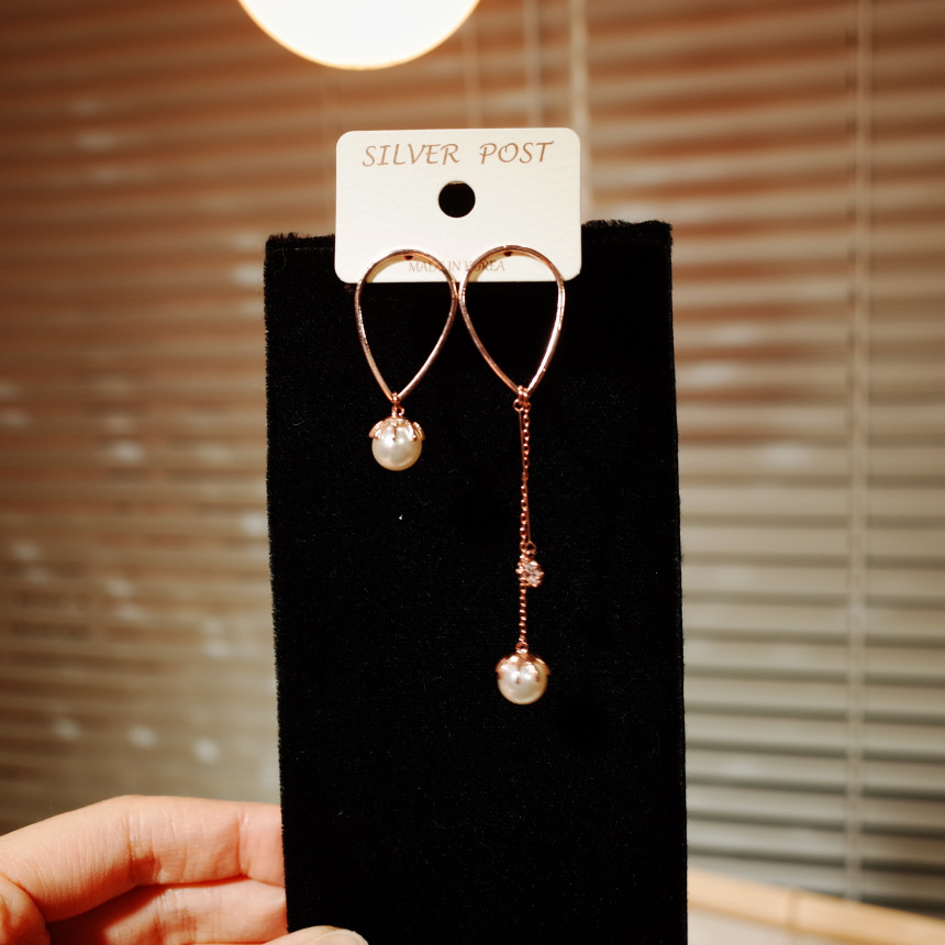 <b><p>Crown Unkn Pearl Dp ring</p></b><b><p>クラウン オンバル 真珠 ドロップ イヤリング</p></b><br /><br /><p align='center'>