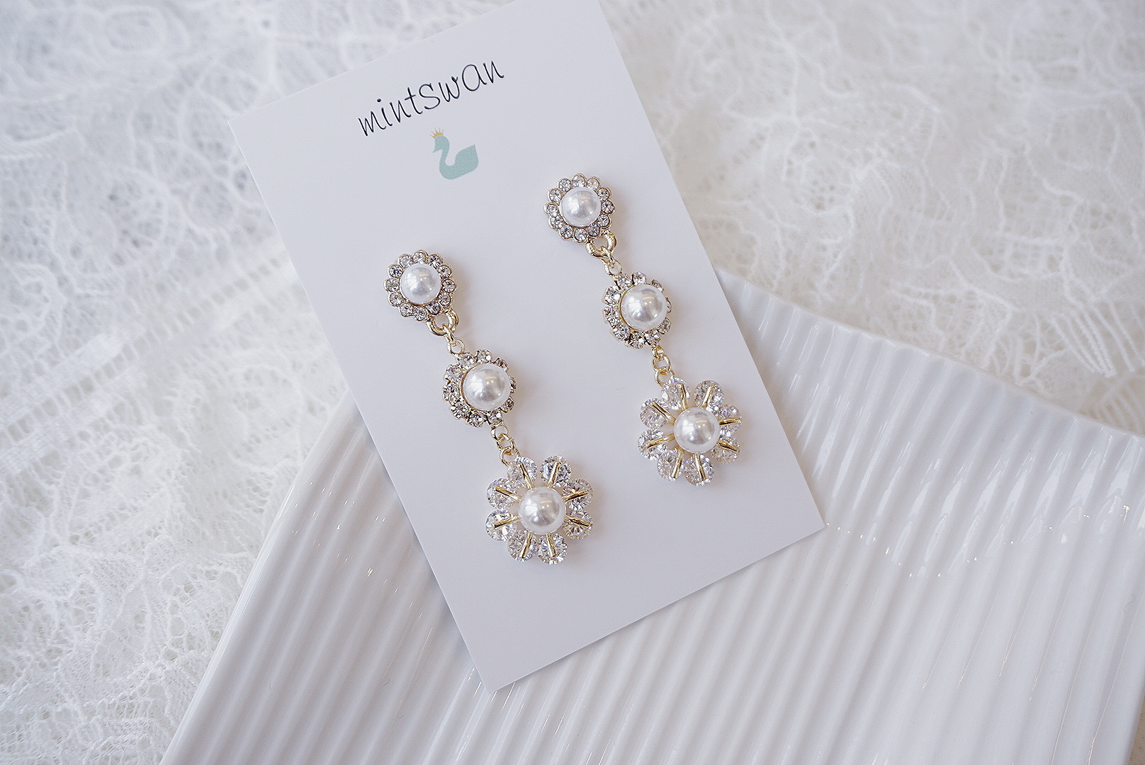 <b><p>wedding flor Pearl Drop Tnties women Daily</p></b><b><p>ウェディング フラワー 真珠 ドロップ イヤリ 20代の女性 デイリーコーネート</p></b><br /><br /><p align='center'>