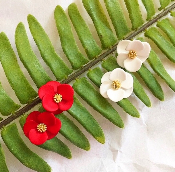 <b><p>Order rush Camellia earring flow recomndation</p></b><b><p>注文殺到 椿 イヤリング フラワー おすすめ デイリー 春身上</p></b><br /><br /><p align='center'>