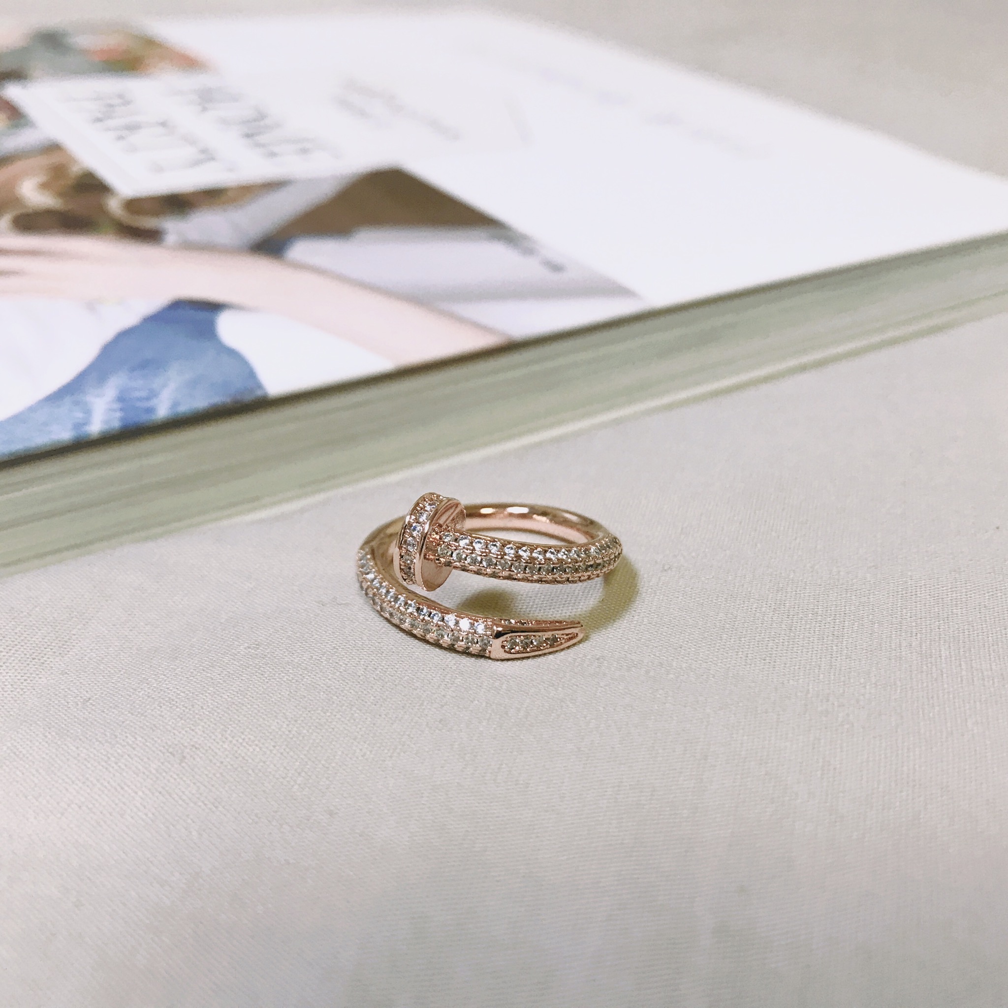 <b><p>Carr nail Cubic Ring Rose Gold Luxury steal</p></b><b><p>カル 釘 キュービックリング ローズゴールド 名品 スチ 洗練された かわいい 友情</p></b><br /><br /><p align='center'>