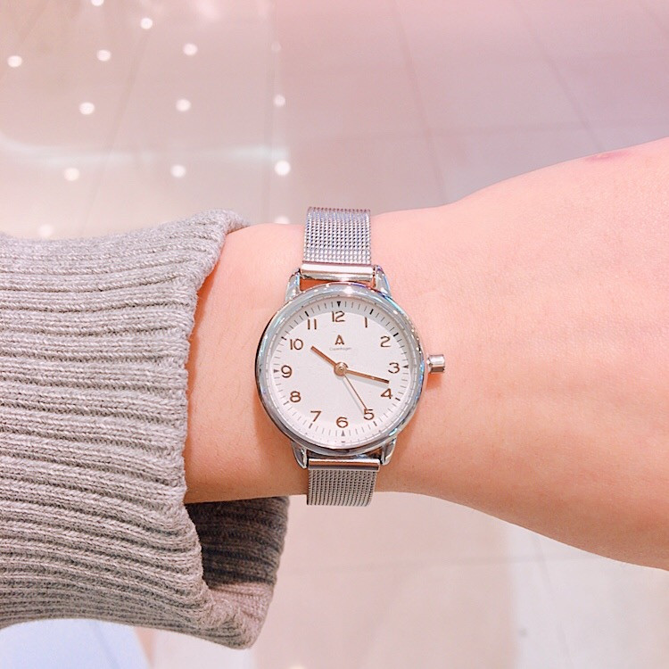 <b><p>ACCENT Monolith couple Mesh watch AAW04MSCMQ22-SI</p></b><b><p>アクセント モノリス カップル メッシュウォッチ AAW04MSCMQ22-SI</p></b><br /><br /><p align='center'>