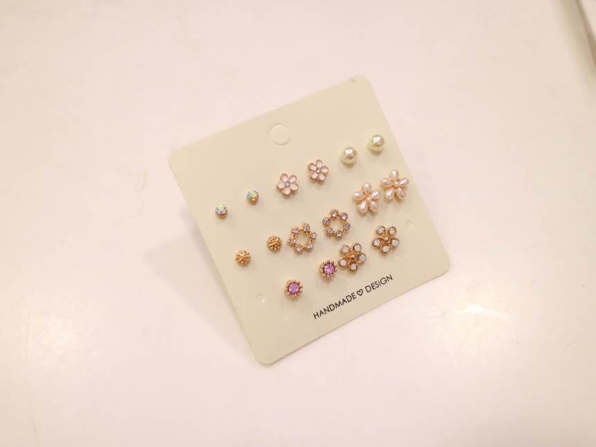 <b><p>16set pink Flower Cubic Pearl rg small fr</p></b><b><p>16セット ピンク 花 キュービック 真珠 イヤリング 小さな フラワー ギフト</p></b><br /><br /><p align='center'>