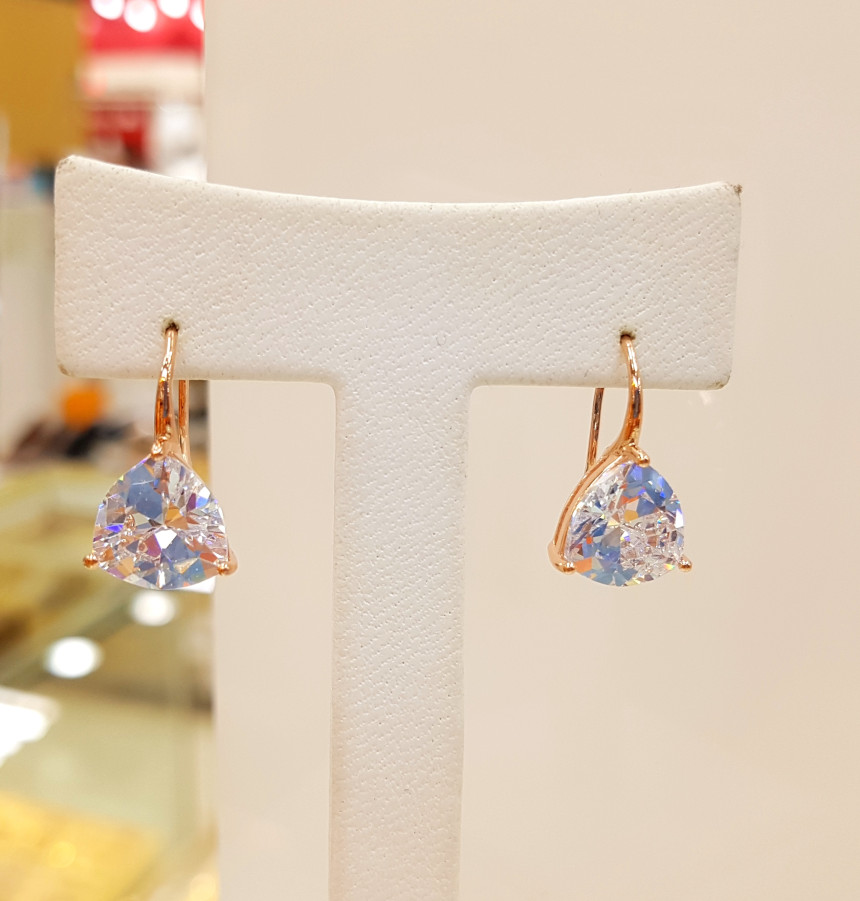 <b><p>llare Cubic Hook Erings GE794 Sensitive feel</p></b><b><p>ボラレ キュービックフックピアスGE794 センシティブな感じ 飽きのこない 四季</p></b><br /><br /><p align='center'>