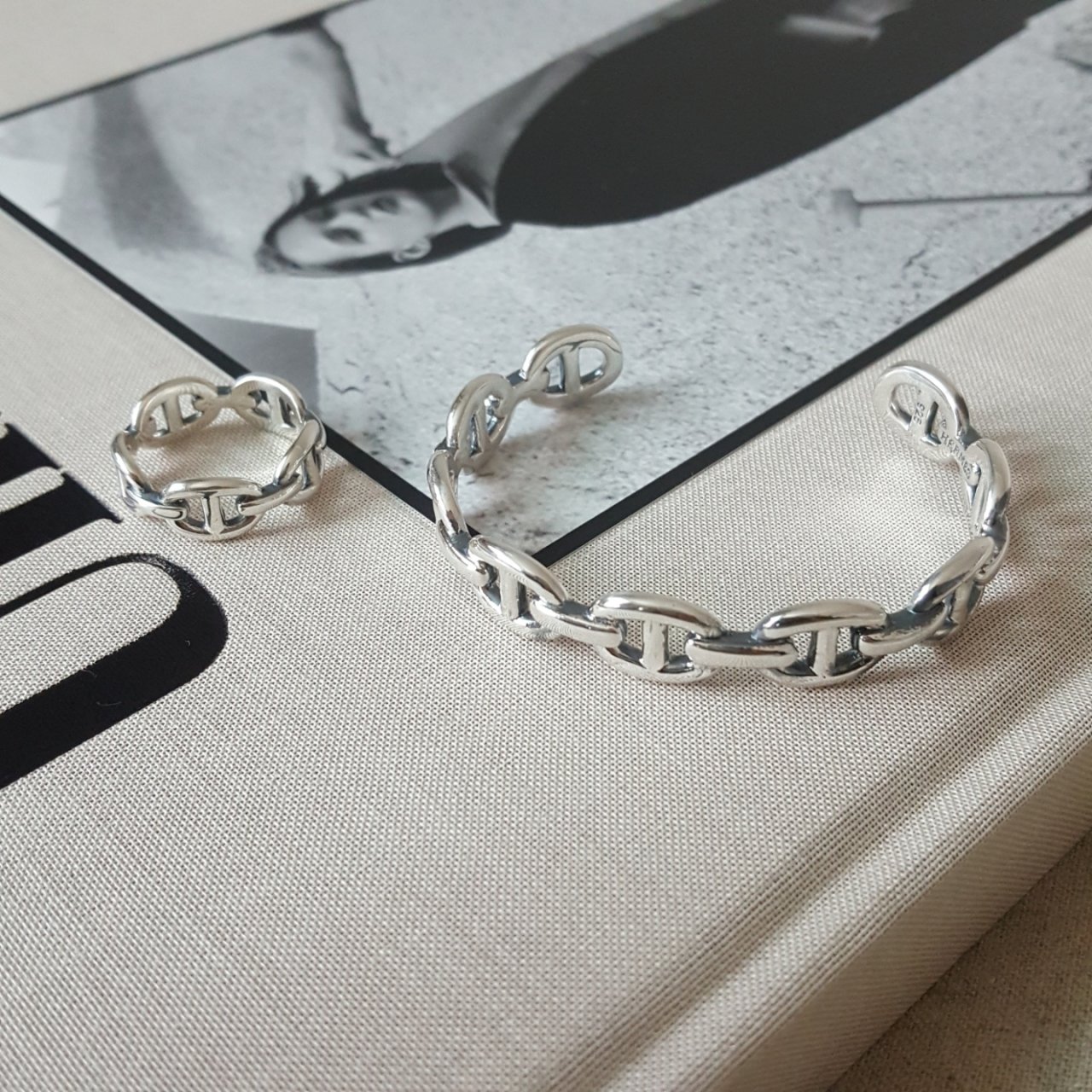 <b><p>silver Chandel ring</p></b><b><p>シルバー シャンダルリング</p></b><br /><br /><p align='center'>