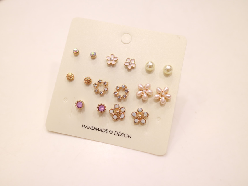 <b><p>16set pink Flower Cubic Pearl rg small fr</p></b><b><p>16セット ピンク 花 キュービック 真珠 イヤリング 小さな フラワー ギフト</p></b><br /><br /><p align='center'>