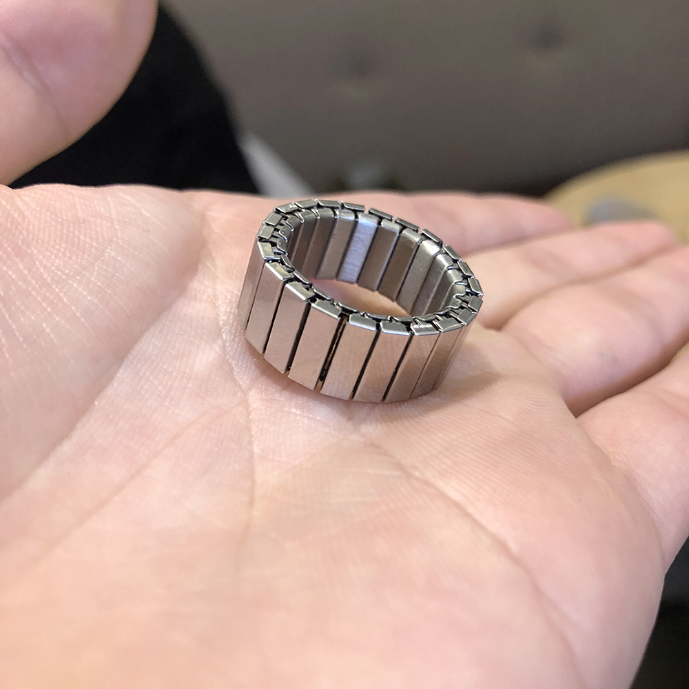 <b><p>Surge Steel nsion ring Without discolorat</p></b><b><p>書かれているカールスチール テンション リング 変色のない サイズ調節 男のファッ</p></b><br /><br /><p align='center'>