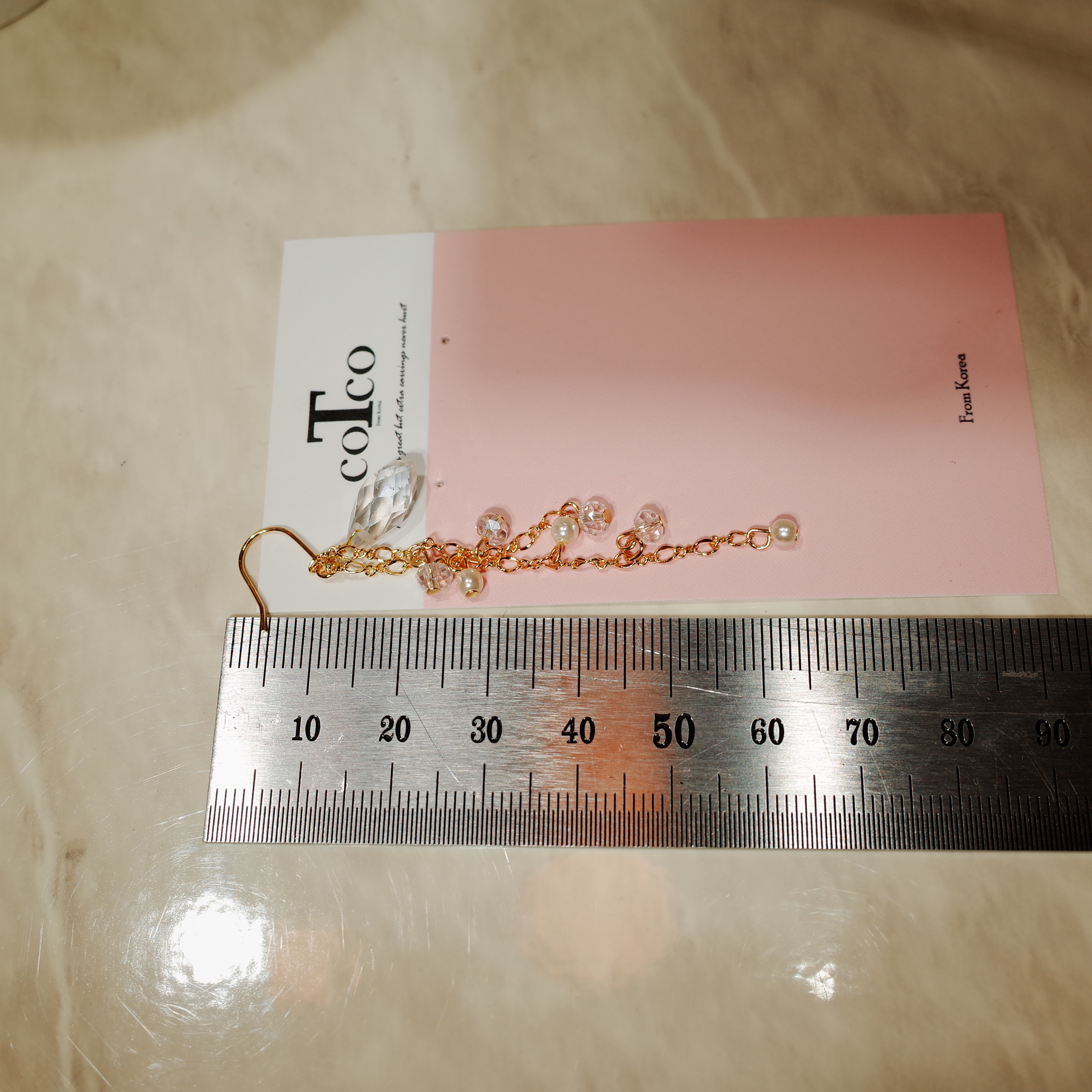 <b><p>Raindrops stone hook earrg</p></b><b><p>雨滴の音 原石 フック イヤリング</p></b><br /><br /><p align='center'>