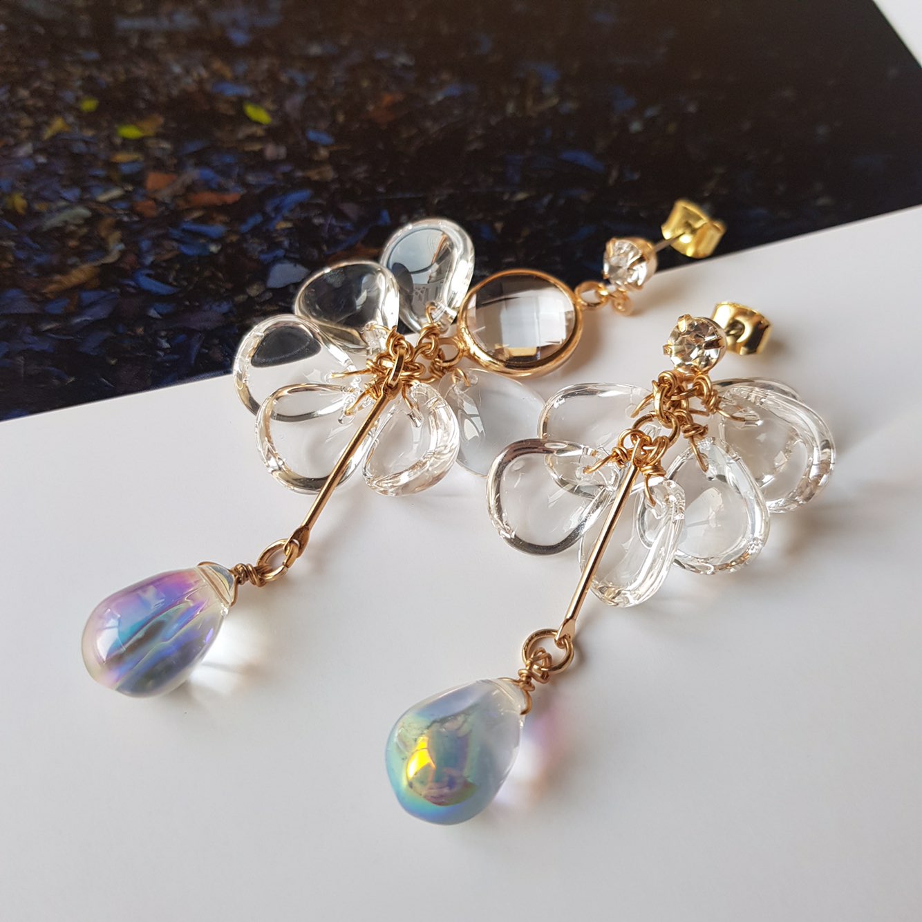 <b><p>Whistle Glass Unknown Drop Earrings Feme</p></b><b><p>ホイッスル グラス オンバル ドロップイヤリング フェミニンが 感性ムード シックな</p></b><br /><br /><p align='center'>