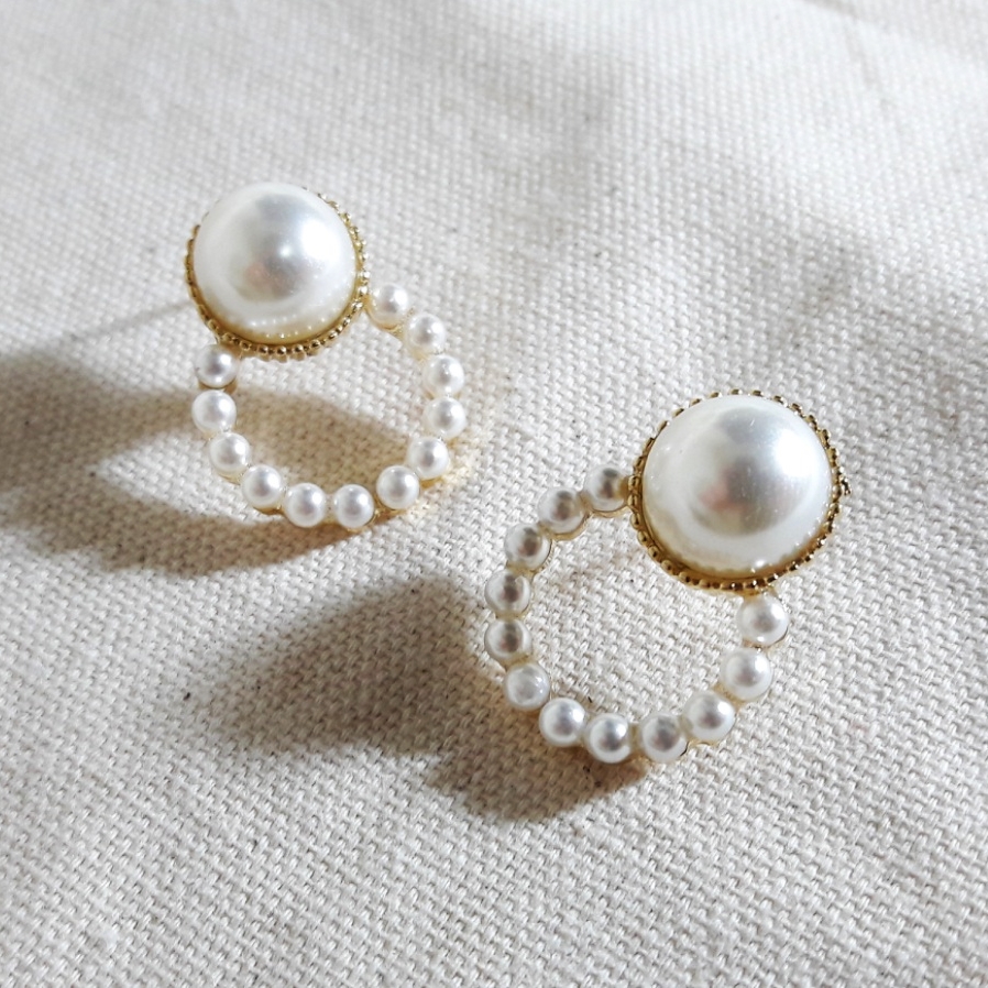 <b><p>Pearl Drop ring Date look Paisley Nice to</p></b><b><p>真珠 ドロップ イヤリング デートルック パチルク おしゃれ良い エッジのある 一つだけで説得力の</p></b><br /><br /><p align='center'>