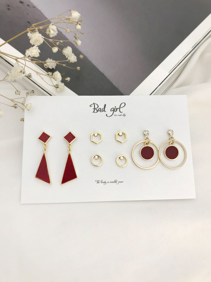 <b><p>simple Badgirl 8 eces set earring fema Viously</p></b><b><p>シンプル バッドガール 8ピース セット イヤリング 女性 多様なコーディネートする</p></b><br /><br /><p align='center'>