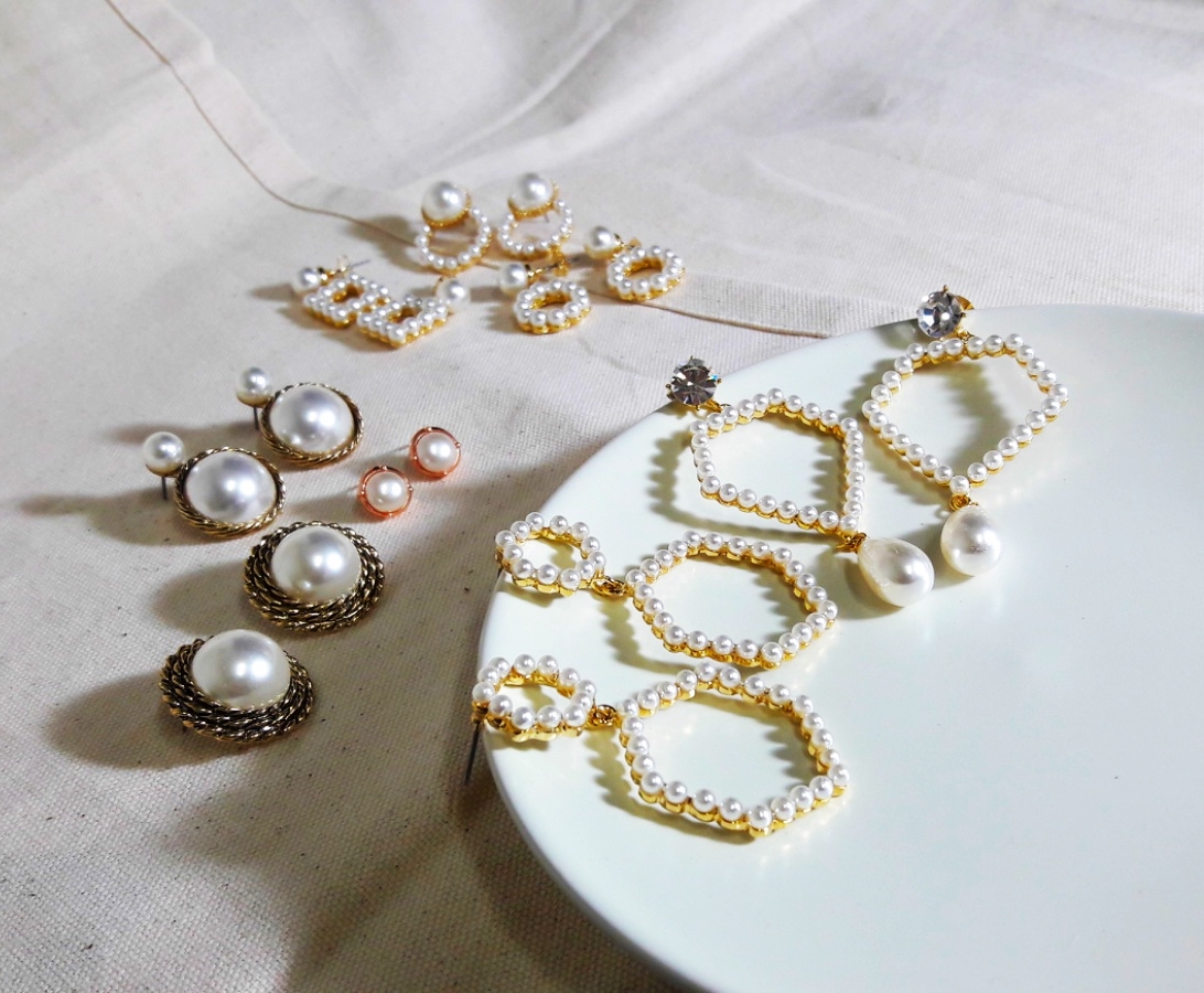 <b><p>Pearl Drop ring Date look Paisley Nice to</p></b><b><p>真珠 ドロップ イヤリング デートルック パチルク おしゃれ良い エッジのある 一つだけで説得力の</p></b><br /><br /><p align='center'>