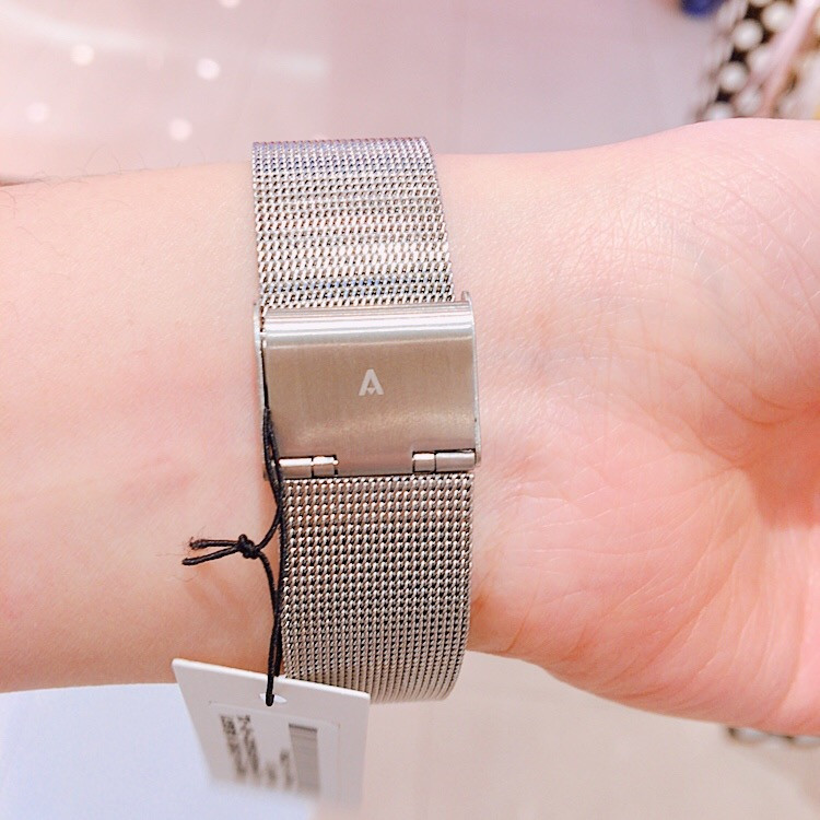 <b><p>ACCENT Monolith couple Mesh watch AAW04MSCMQ22-SI</p></b><b><p>アクセント モノリス カップル メッシュウォッチ AAW04MSCMQ22-SI</p></b><br /><br /><p align='center'>