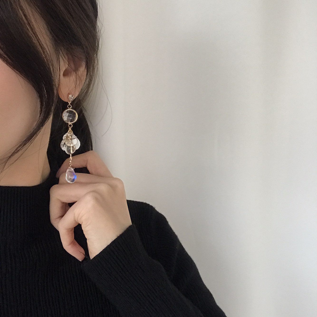 <b><p>Whistle Glass Unknown Drop Earrings Feme</p></b><b><p>ホイッスル グラス オンバル ドロップイヤリング フェミニンが 感性ムード シックな</p></b><br /><br /><p align='center'>