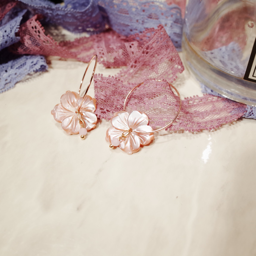 <b><p>Self-made_real Mother-Daughter Cry Blossom</p></b><b><p>自主制作_リアル 螺鈿 桜 リングピアス</p></b><br /><br /><p align='center'>