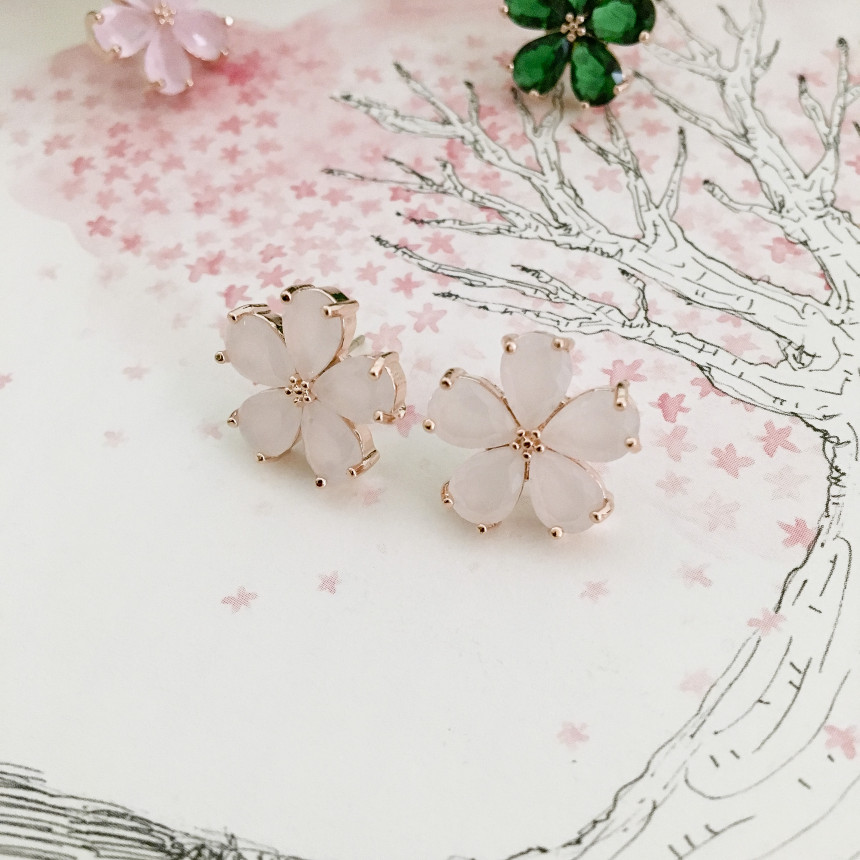 <b><p>Cherry Blossom fw Silv fing Drop ea Spr coordation</p></b><b><p>桜 フラワー ウンチム ドロップ イヤリング 春のコーディネート アレルギー対策</p></b><br /><br /><p align='center'>