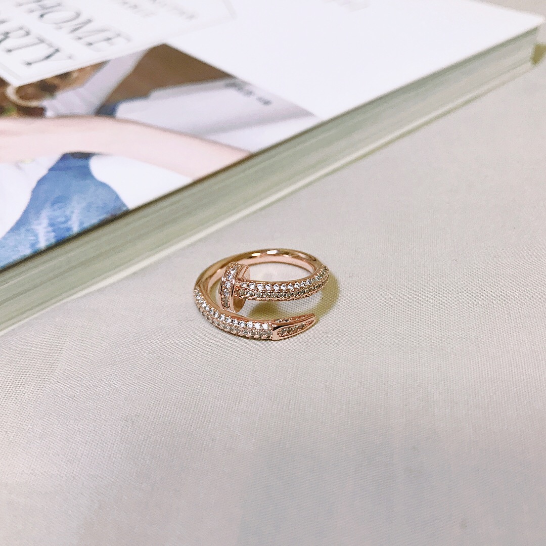 <b><p>Carr nail Cubic Ring Rose Gold Luxury steal</p></b><b><p>カル 釘 キュービックリング ローズゴールド 名品 スチ 洗練された かわいい 友情</p></b><br /><br /><p align='center'>