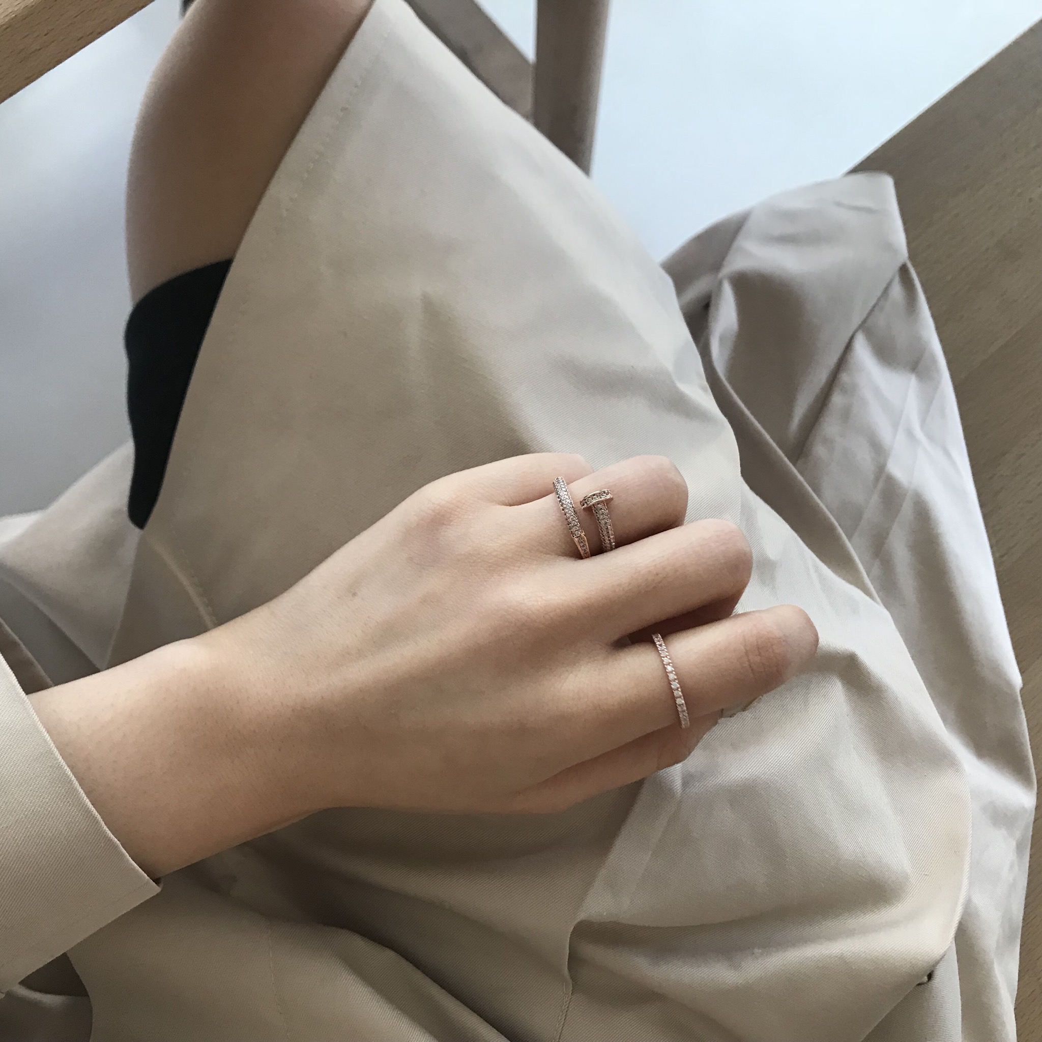 <b><p>Carr nail Cubic Ring Rose Gold Luxury steal</p></b><b><p>カル 釘 キュービックリング ローズゴールド 名品 スチ 洗練された かわいい 友情</p></b><br /><br /><p align='center'>