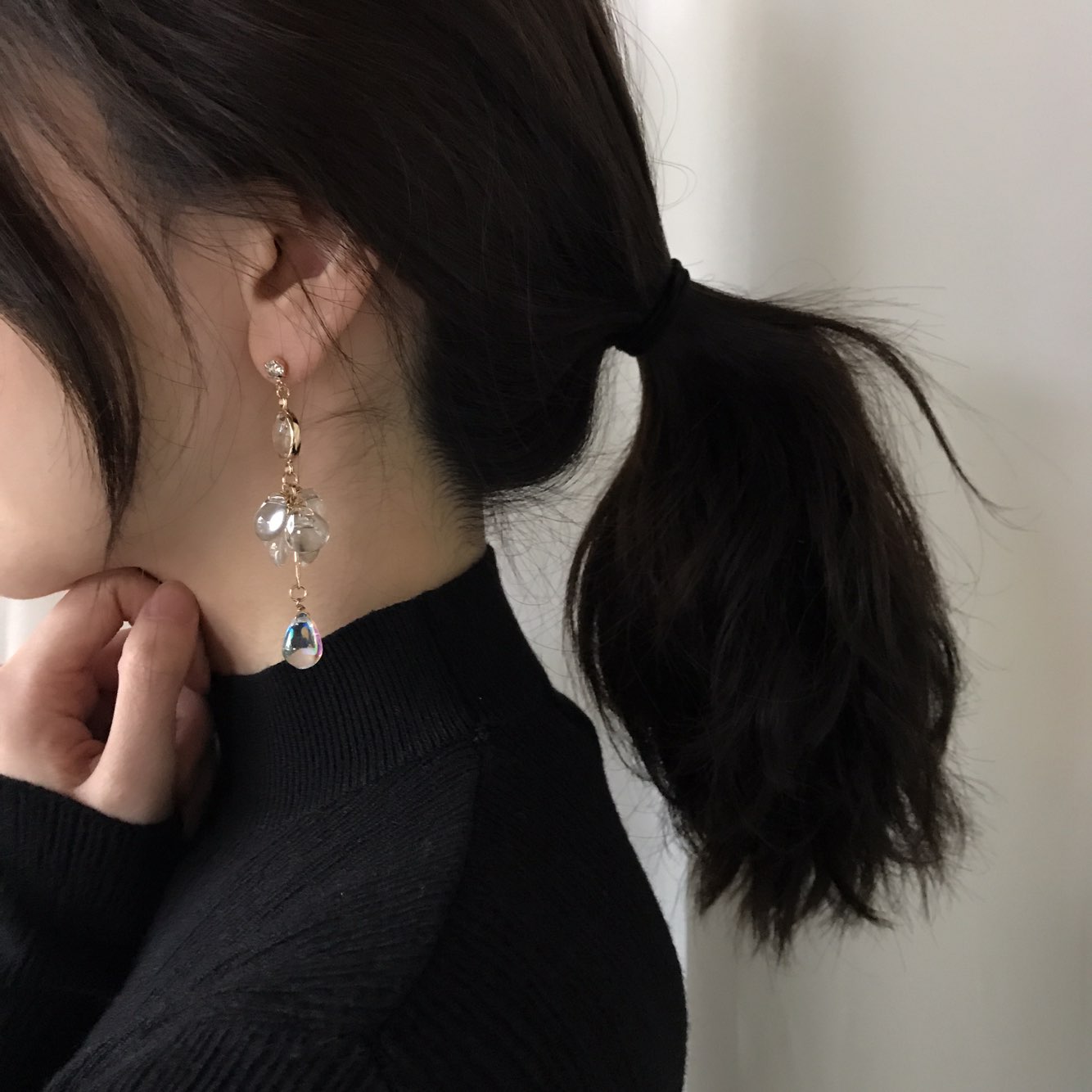 <b><p>Whistle Glass Unknown Drop Earrings Feme</p></b><b><p>ホイッスル グラス オンバル ドロップイヤリング フェミニンが 感性ムード シックな</p></b><br /><br /><p align='center'>