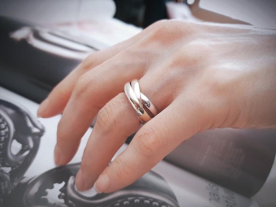 <b><p>14k 18k Gold Tricor ng Couple Ri 20's</p></b><b><p>14k 18k ゴールド 三色のリング カップル 20代 シン スーツ ローズ ウェディ</p></b><br /><br /><p align='center'>