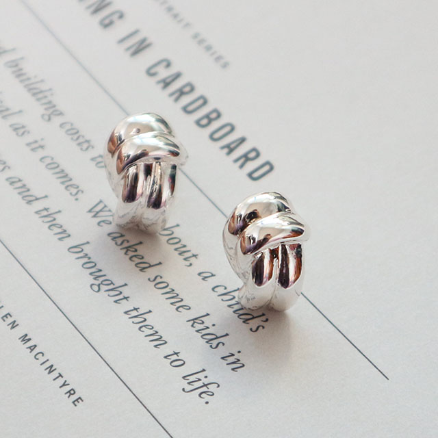 <b><p>1+1 vintage Bold Drop Earrgs 18 species Aique</p></b><b><p>+ ヴィンテージ ボールド ドロップイヤリング 18種 アィーク サル ミニマル</p></b><br /><br /><p align='center'>
