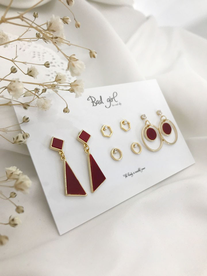 <b><p>simple Badgirl 8 eces set earring fema Viously</p></b><b><p>シンプル バッドガール 8ピース セット イヤリング 女性 多様なコーディネートする</p></b><br /><br /><p align='center'>